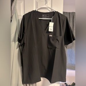 FIGS FreeX Catarina One Pocket Scrub Top - Black